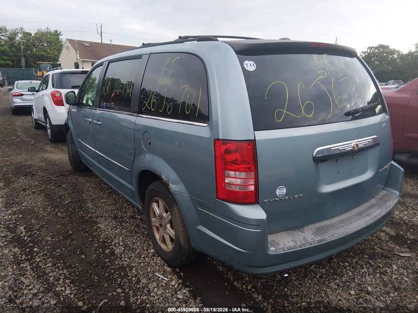 2009 CHRYSLER TOWN & COUNTRY auction photo 3