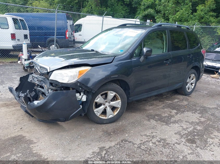 2015 SUBARU FORESTER auction photo 2