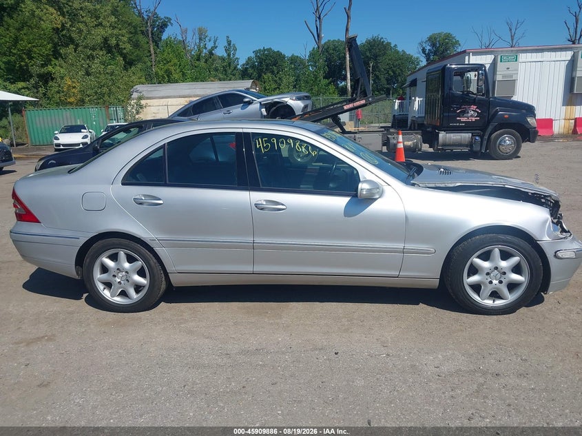 MERCEDES-BENZ C 240 2004 VIN WDBRF61J74E017465