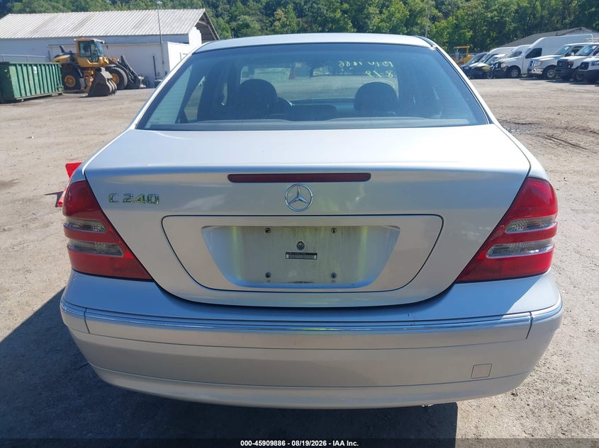 MERCEDES-BENZ C 240 2004 VIN WDBRF61J74E017465