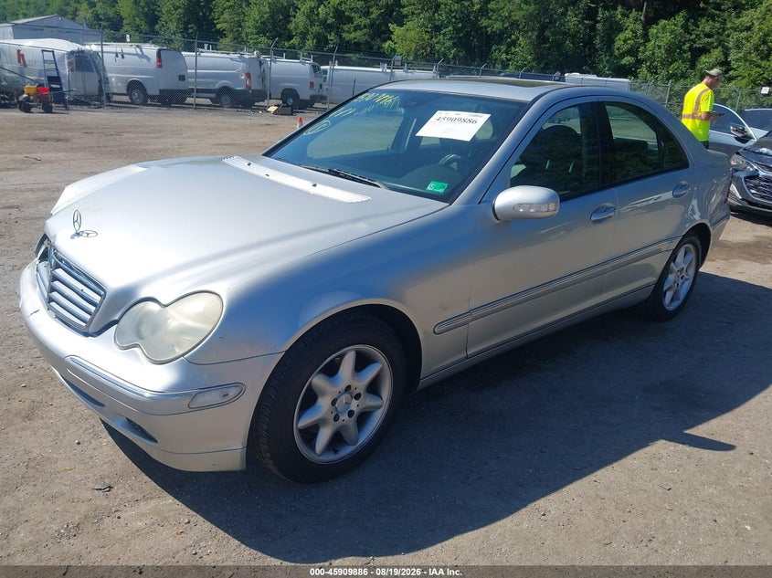 2004 MERCEDES-BENZ C 240 auction photo 2