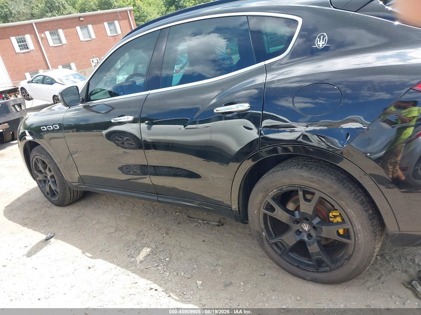 MASERATI LEVANTE - zdjęcie 14