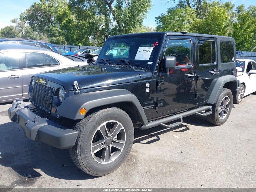 2016 Jeep Wrangler, Right Side, IAAI, VIN 1C4BJWDG0GL327555 — photo 2