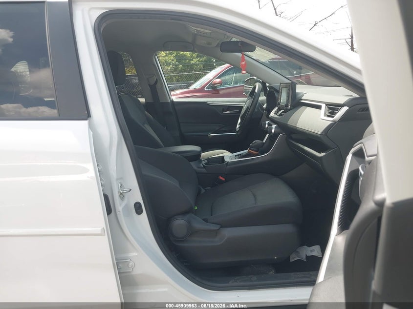 TOYOTA RAV4 - zdjęcie 5