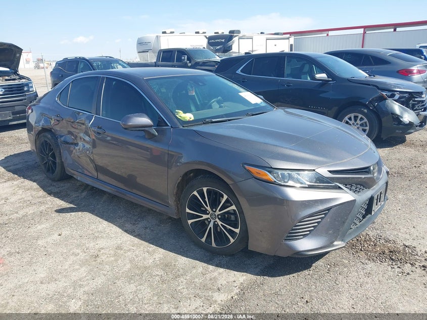 TOYOTA CAMRY - zdjęcie 1