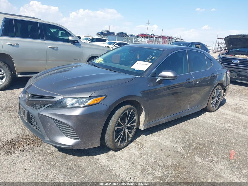 TOYOTA CAMRY - zdjęcie 2
