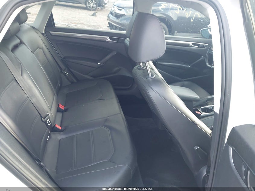 2016 VOLKSWAGEN PASSAT auction photo 8