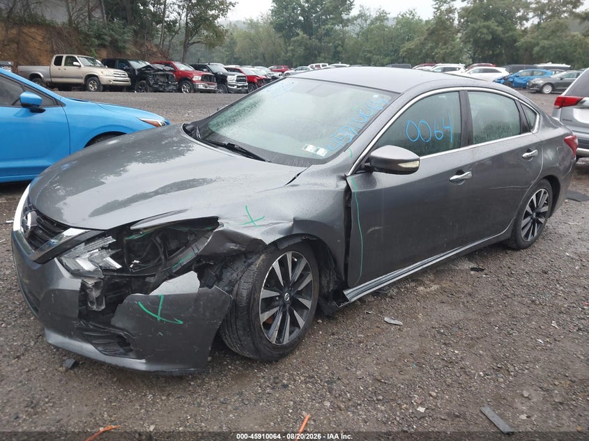 2018 NISSAN ALTIMA auction photo 2
