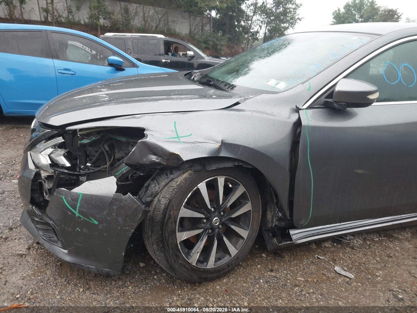 2018 NISSAN ALTIMA auction photo 6