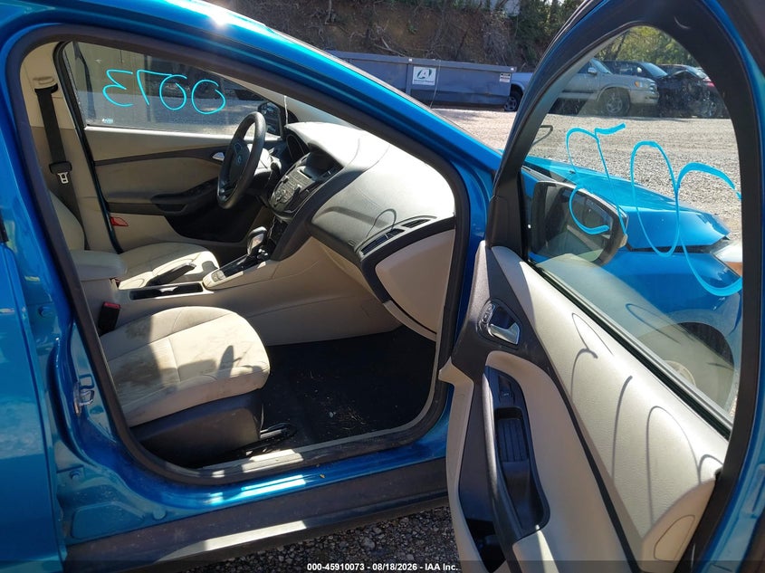 2015 FORD FOCUS auction photo 5