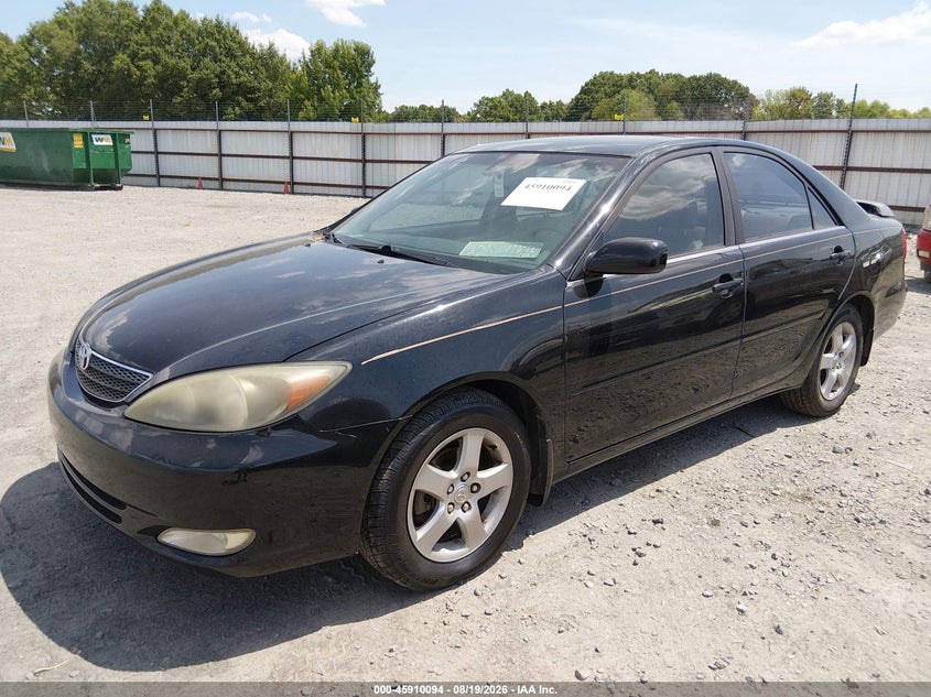 2003 Toyota Camry, Normal Wear & Tear, IAAI, VIN JTDBE32K530183104 — photo 2