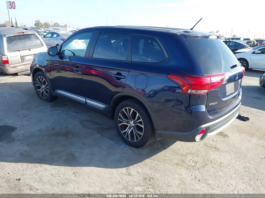 2016 MITSUBISHI OUTLANDER auction photo 3
