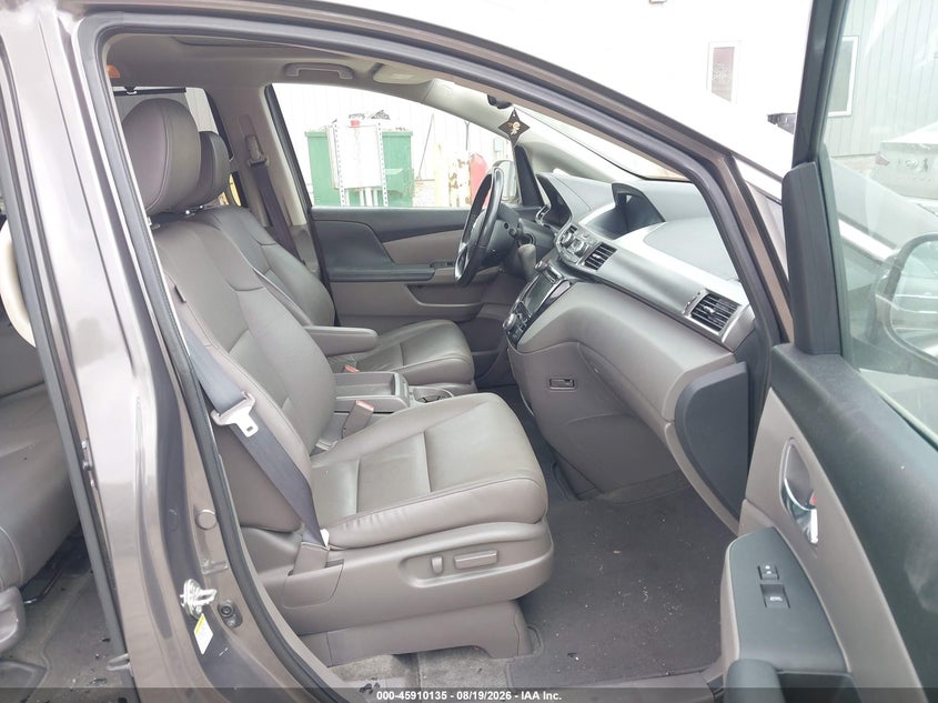 2016 HONDA ODYSSEY auction photo 5