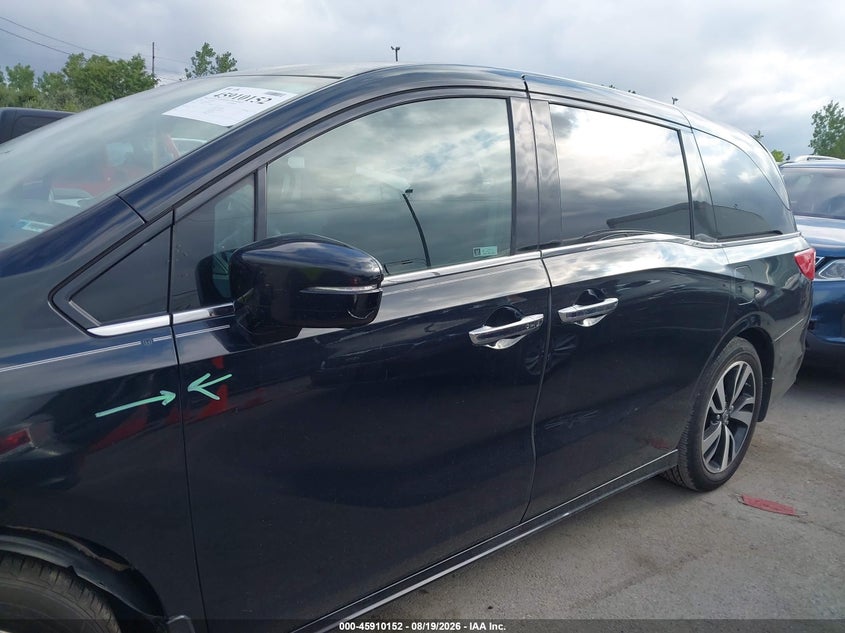HONDA ODYSSEY 2018 VIN 5FNRL6H98JB081241