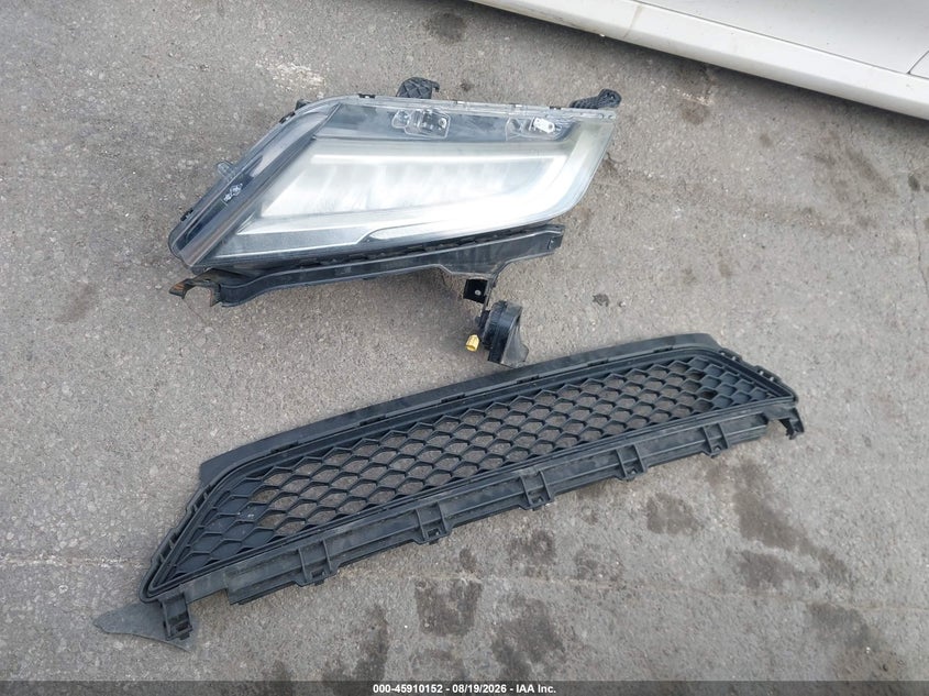 HONDA ODYSSEY 2018 VIN 5FNRL6H98JB081241