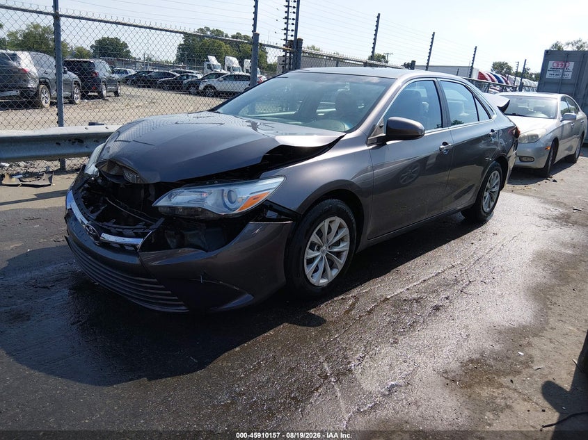 Vin: 4t1bf1fk5fu950650, lot: 46409225, toyota camry le 20152