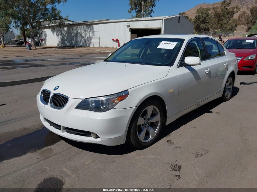 2006 BMW 5er, Normal Wear & Tear, IAAI, VIN WBANE73556CM39884 — photo 2