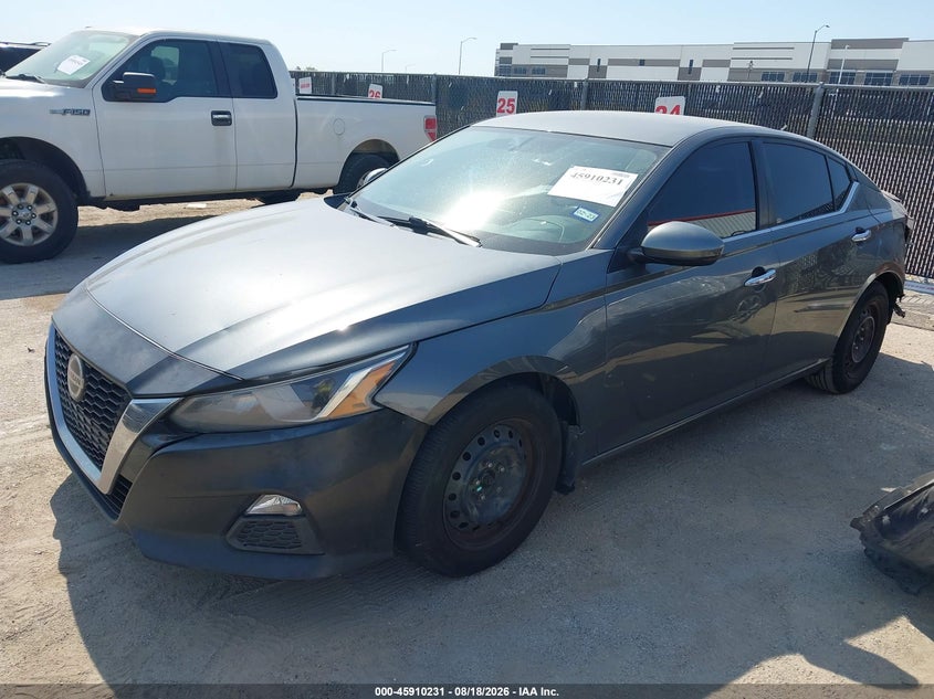 2019 NISSAN ALTIMA auction photo 2
