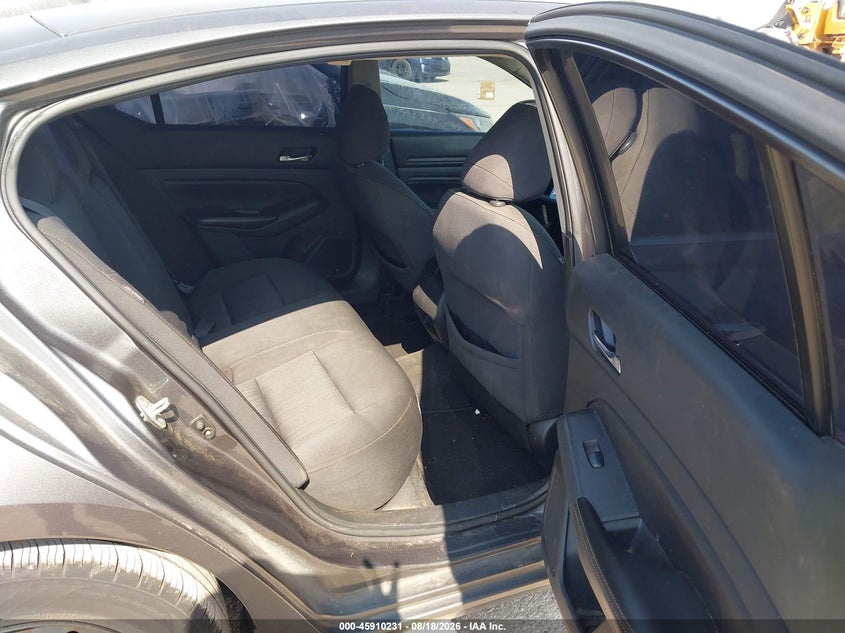 2019 NISSAN ALTIMA auction photo 8