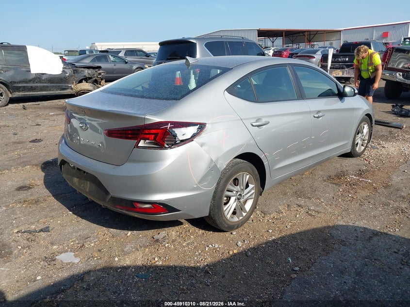 2020 HYUNDAI ELANTRA auction photo 4