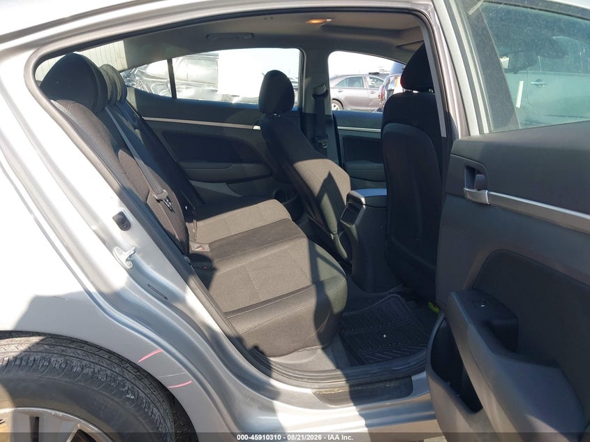 2020 HYUNDAI ELANTRA auction photo 8