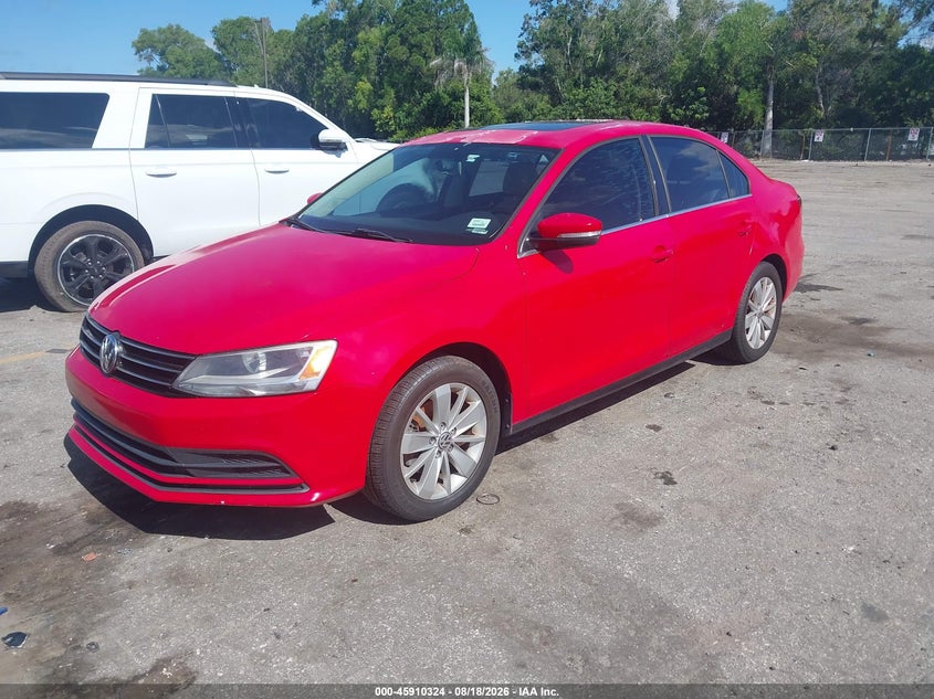 2015 VOLKSWAGEN JETTA auction photo 2
