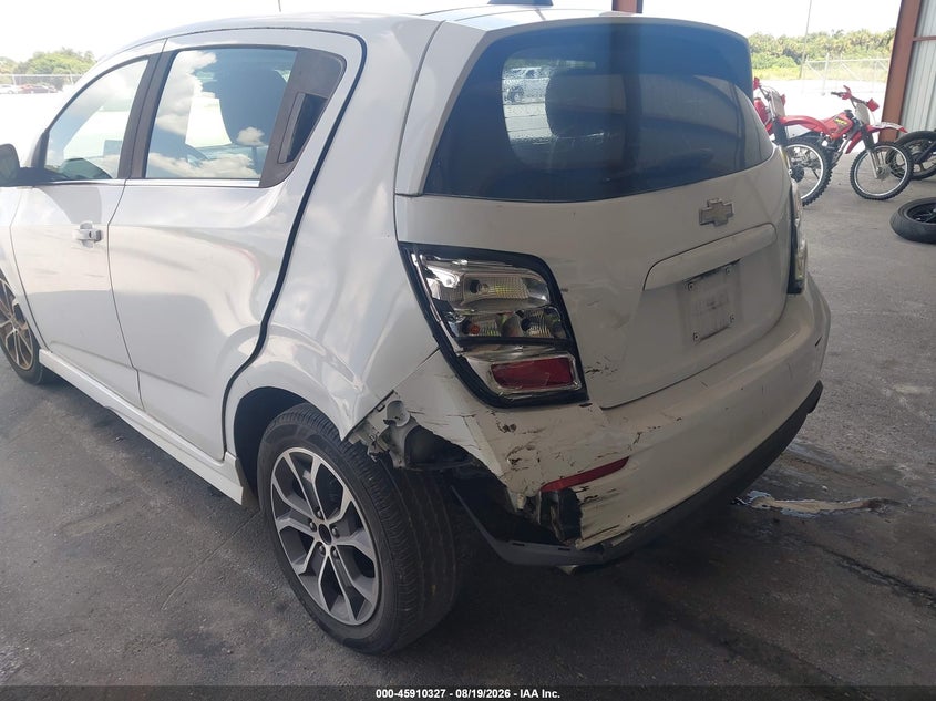 2018 CHEVROLET SONIC auction photo 6