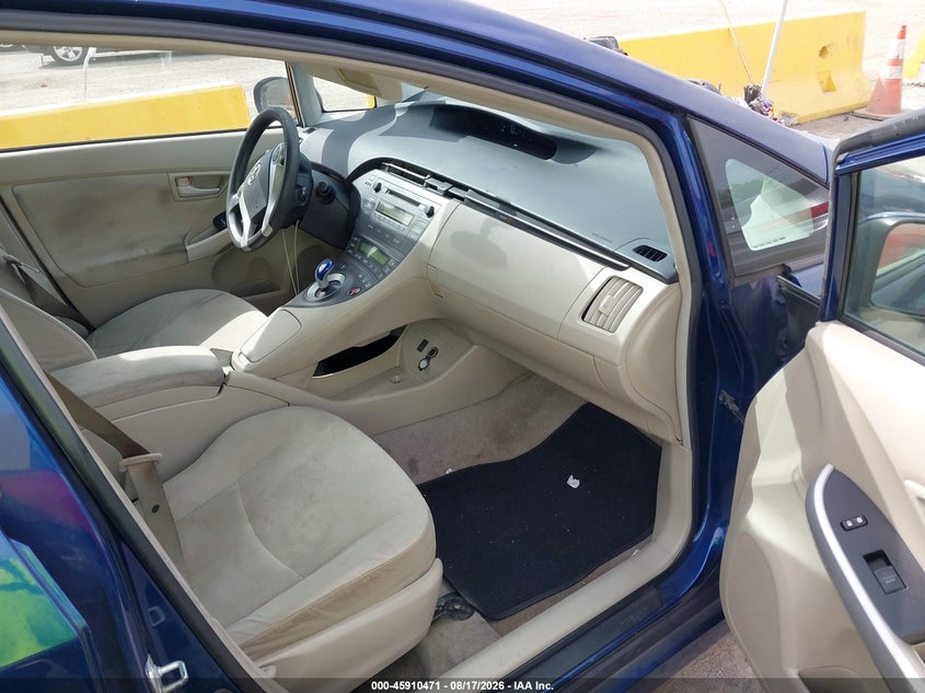 2011 TOYOTA PRIUS auction photo 5