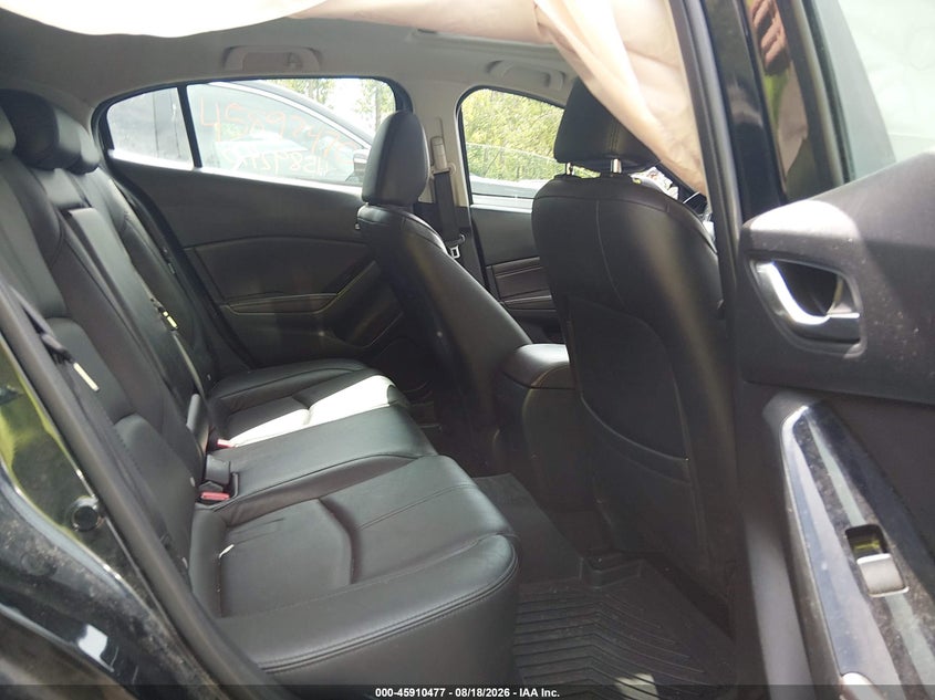 2018 MAZDA MAZDA3 auction photo 8
