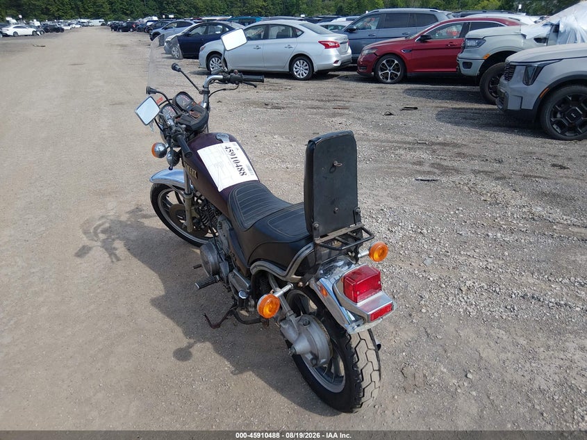 1981 YAMAHA XV750 auction photo 3