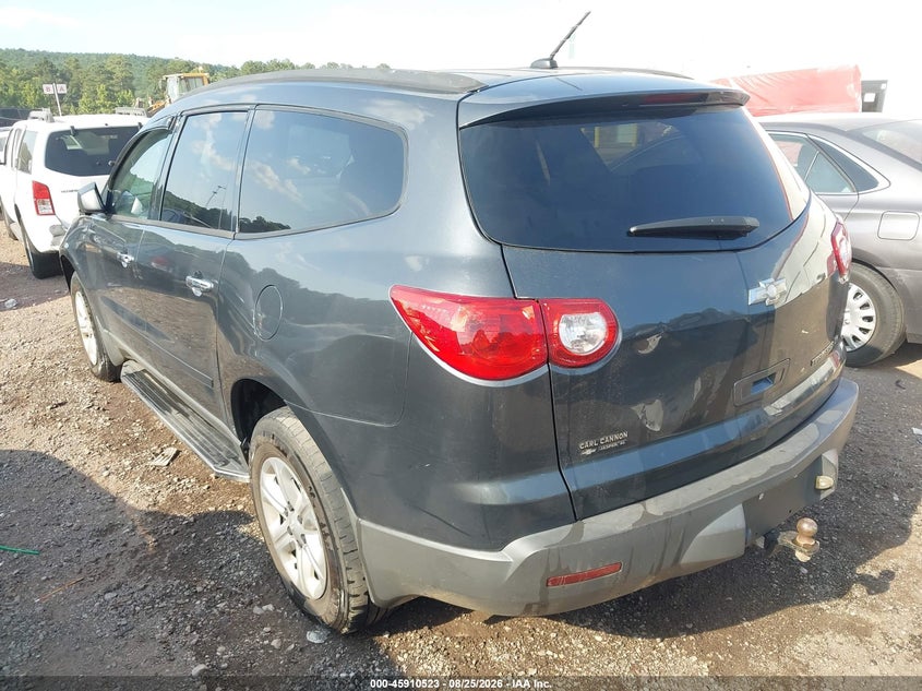 2011 CHEVROLET TRAVERSE auction photo 3