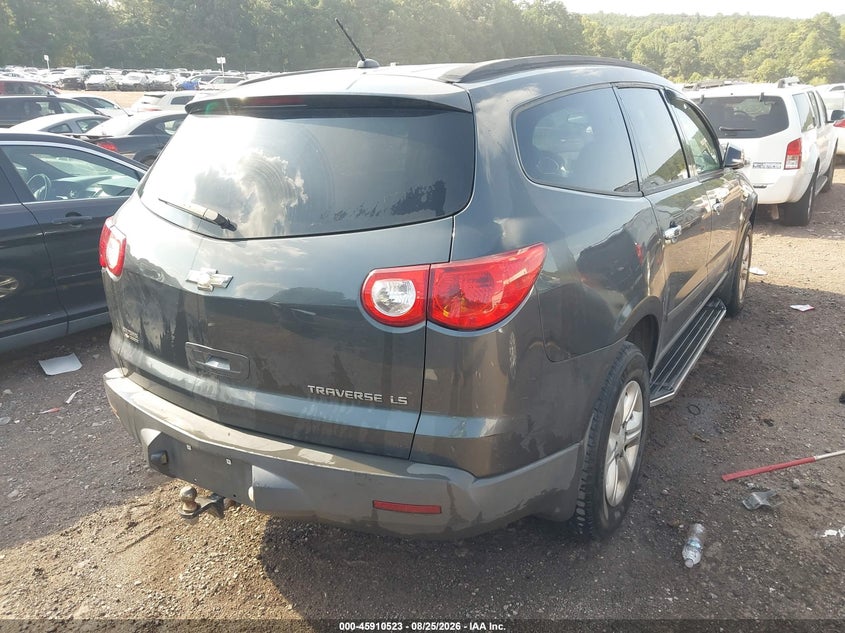 2011 CHEVROLET TRAVERSE auction photo 4