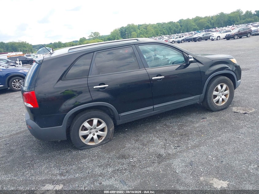 2011 KIA SORENTO auction photo 4