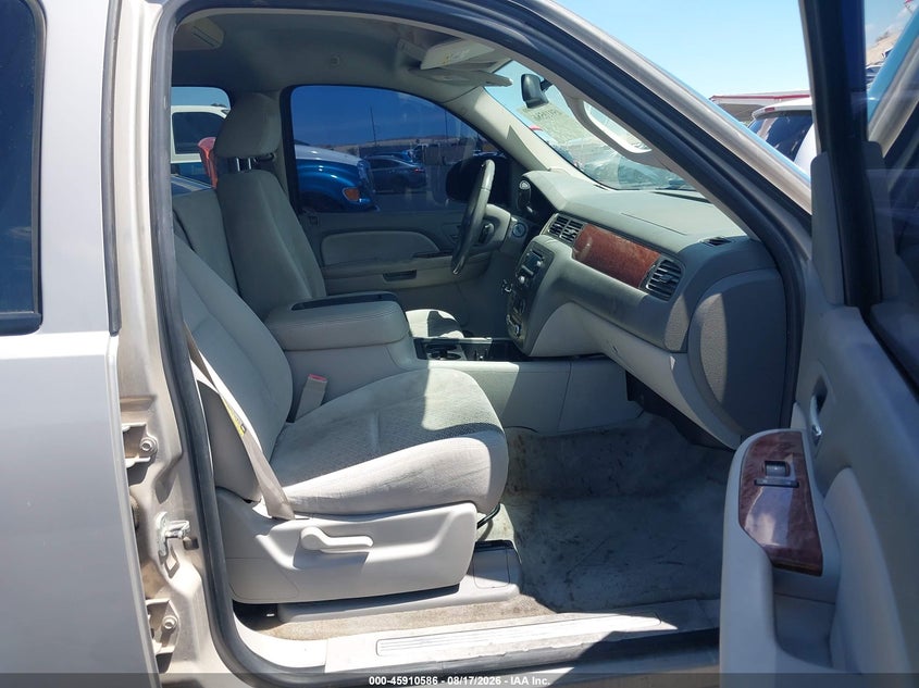 2007 GMC YUKON auction photo 5