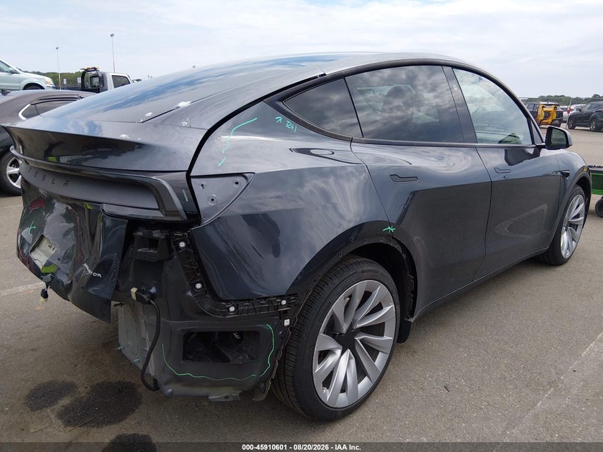 TESLA MODEL Y 2026 VIN 7SAYGDEE3TA390463