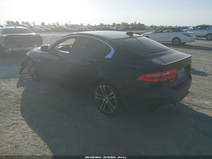 JAGUAR XE - zdjęcie 3