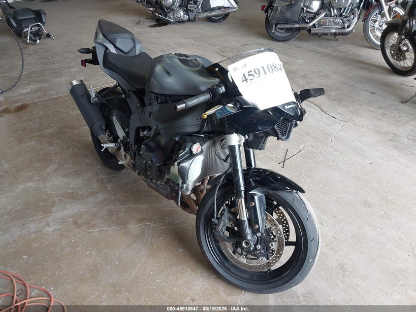 2025 Kawasaki Zx636
