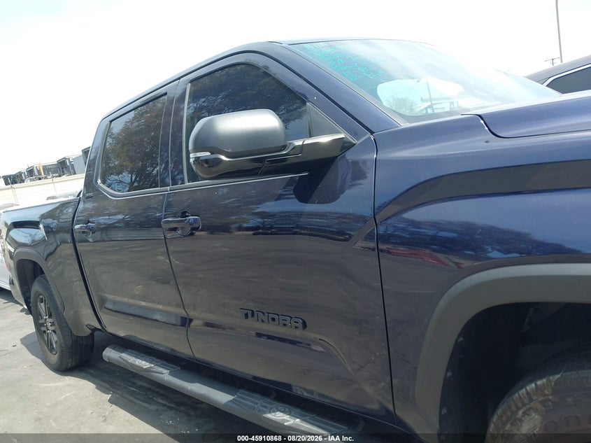 TOYOTA TUNDRA - zdjęcie 13