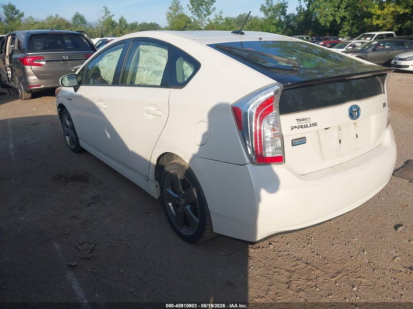 2013 TOYOTA PRIUS auction photo 3