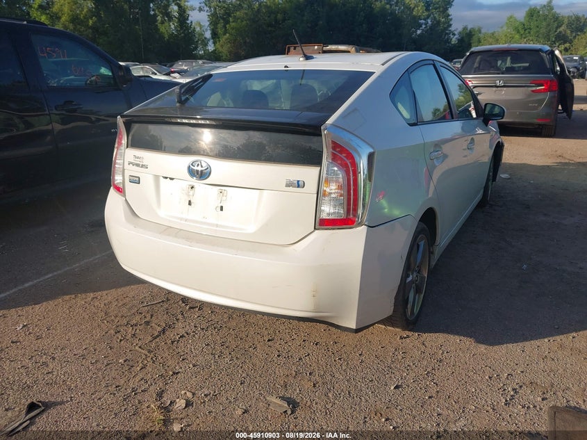 2013 TOYOTA PRIUS auction photo 4