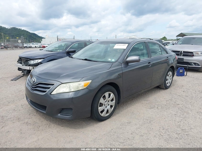 2011 Toyota Camry, Обычный износ, IAAI, VIN 4T1BF3EK4BU682682 — фото 2
