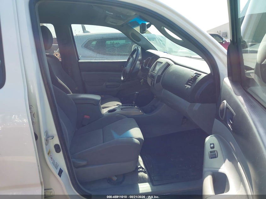 2011 TOYOTA TACOMA auction photo 5