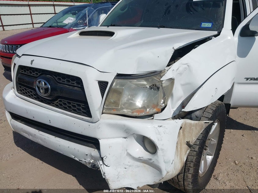 2011 TOYOTA TACOMA auction photo 6