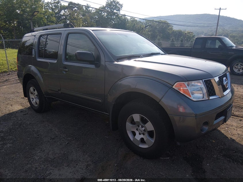 2005 NISSAN PATHFINDER auction photo 1