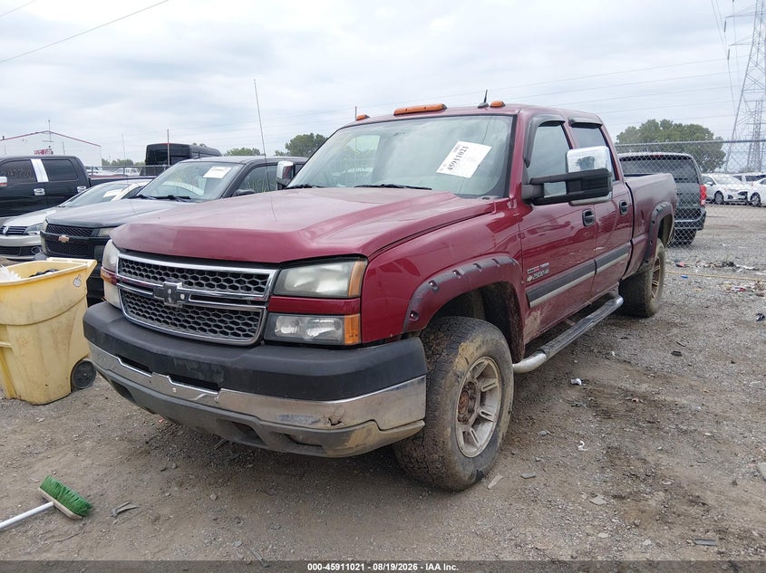 2005 Chevrolet Silverado, Затопление, IAAI, VIN 1GCHK23245F920854 — фото 2