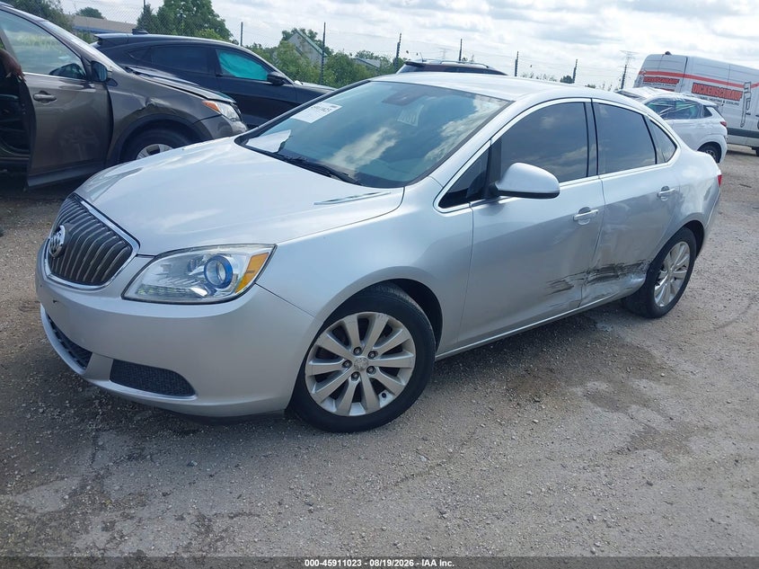 2015 Buick Verano, Левый бок, IAAI, VIN 1G4PP5SK5F4215229 — фото 2