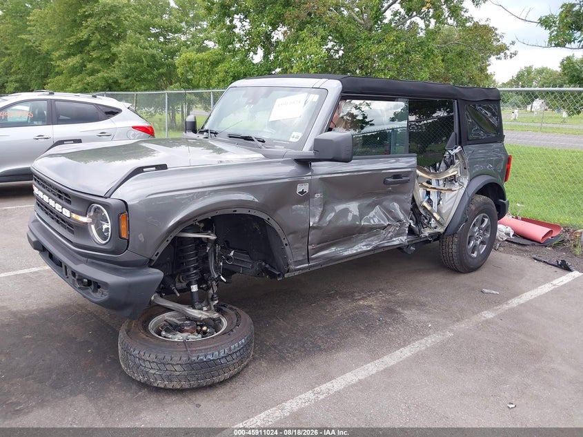 2025 Ford Bronco, Left Side, IAAI, VIN 1FMDE7BH8SLB20169 — photo 2