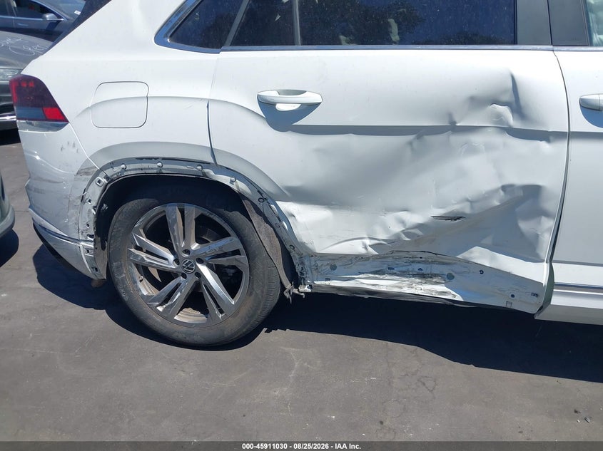 2024 VOLKSWAGEN ATLAS CROSS SPORT auction photo 6