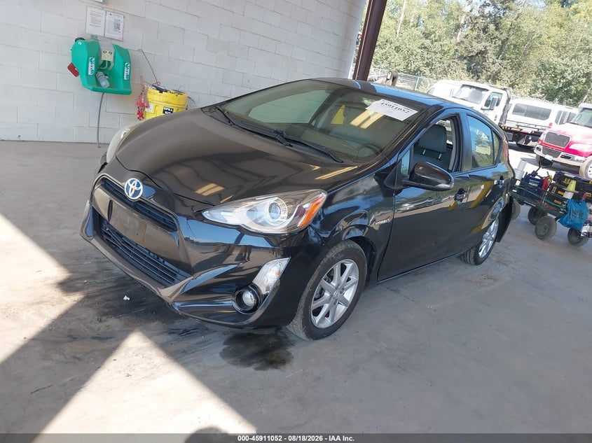 2015 Toyota Prius c, Удар ззаду, IAAI, VIN JTDKDTB34F1093159 — фото 2