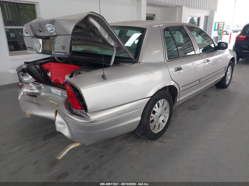 2005 FORD CROWN VICTORIA auction photo 4